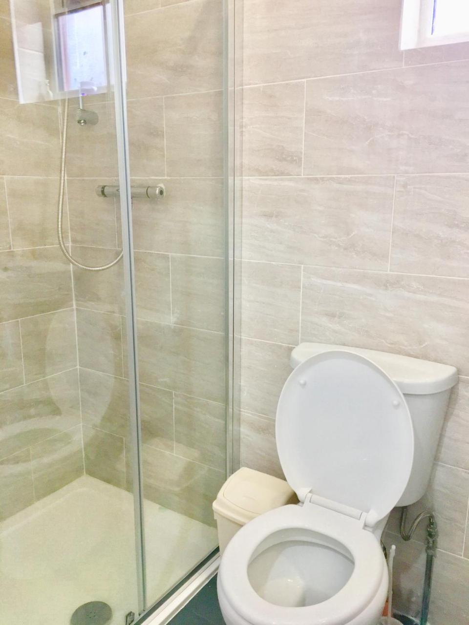 London 2 Bedroom Apartment, Kitchen, Reception And Private Garden 外观 照片
