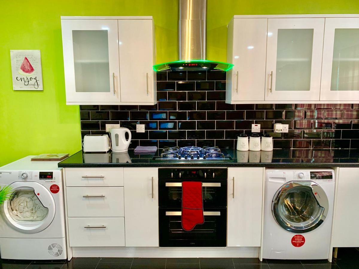London 2 Bedroom Apartment, Kitchen, Reception And Private Garden 外观 照片