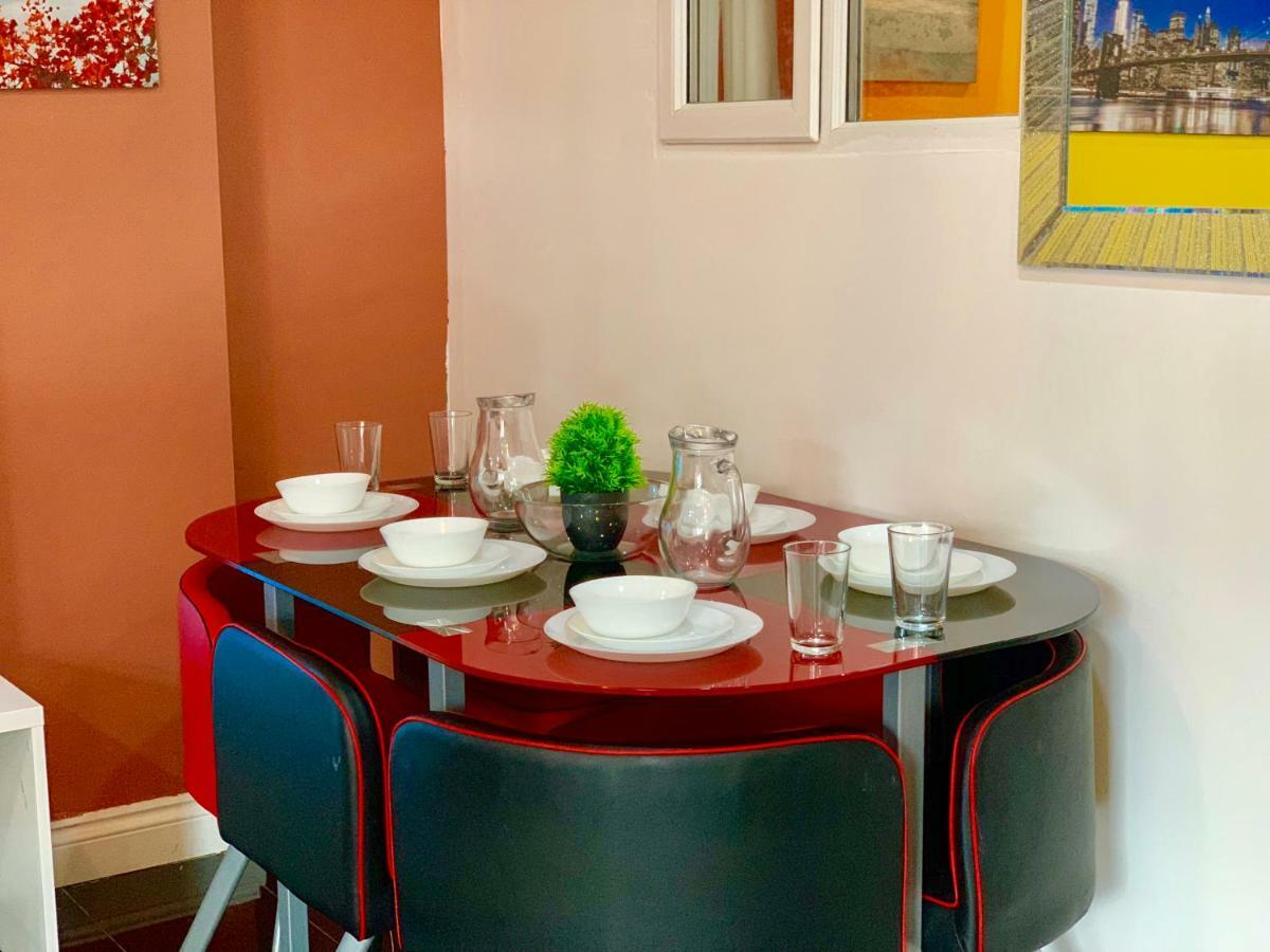 London 2 Bedroom Apartment, Kitchen, Reception And Private Garden 外观 照片
