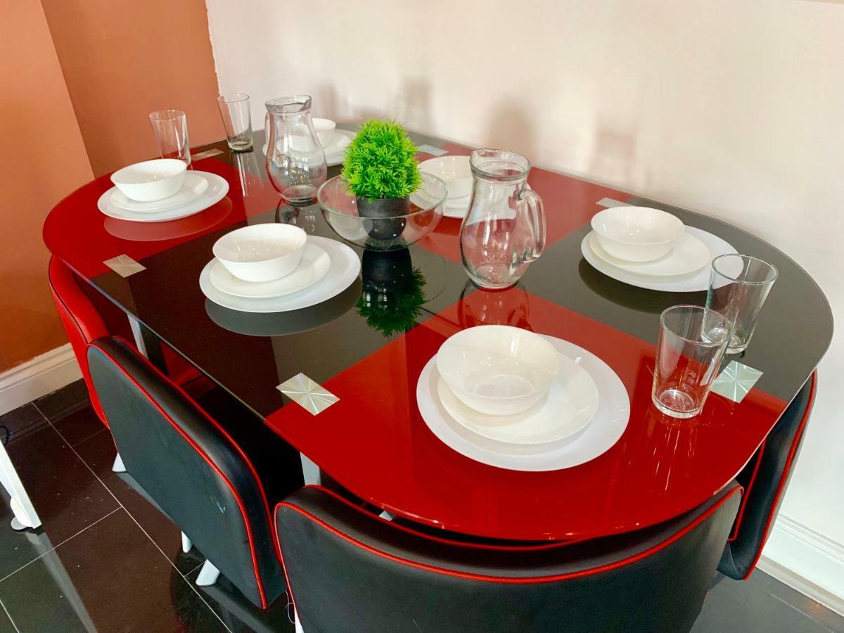 London 2 Bedroom Apartment, Kitchen, Reception And Private Garden 外观 照片